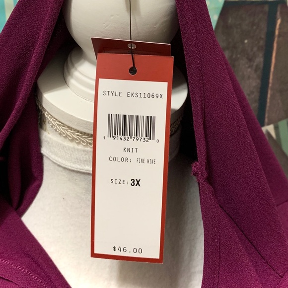 Pretty Ruffle Cuff Top - Picture 4 of 5